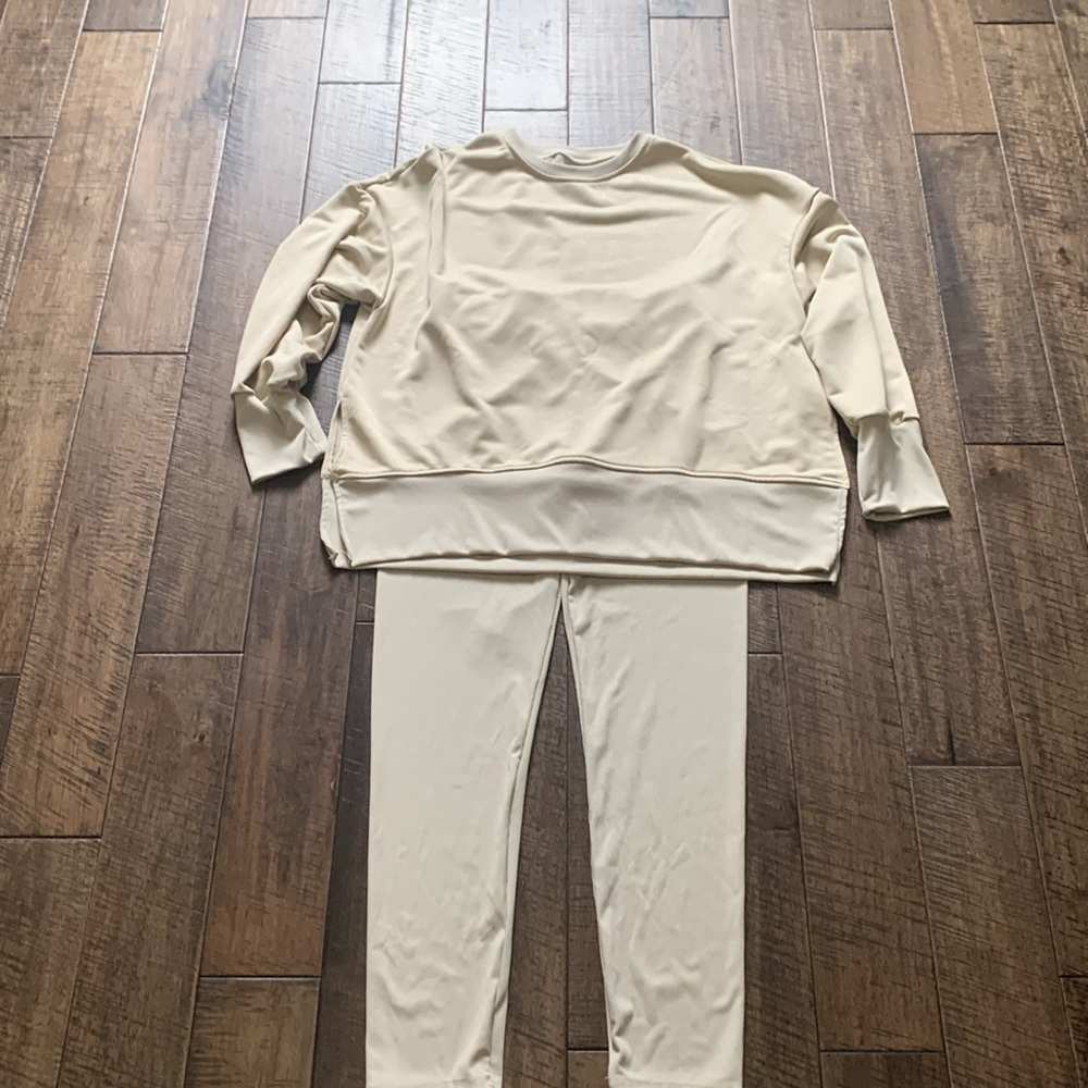 FULL SET: sweatshirt with leggings